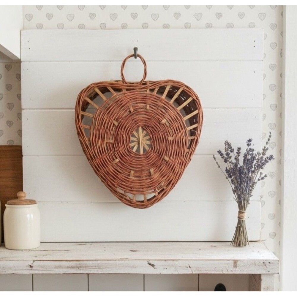 Vintage Heart Shaped Wicker Basket Rustic Farmhouse Decor Storage w Handle